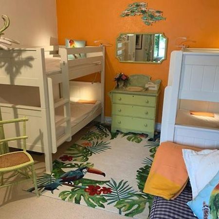 Gite 2-4 Couchages Situe Dans Un Magnifique Jardin Saint-Vivien  Eksteriør bilde