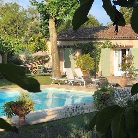 Gite 2-4 Couchages Situe Dans Un Magnifique Jardin Saint-Vivien  Eksteriør bilde